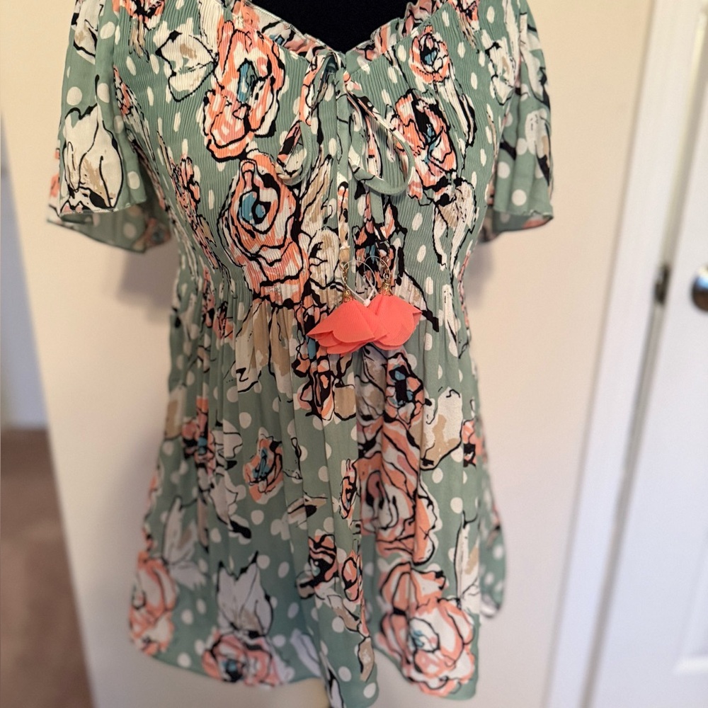 Melissa Paige Green and Pink Floral Blouse